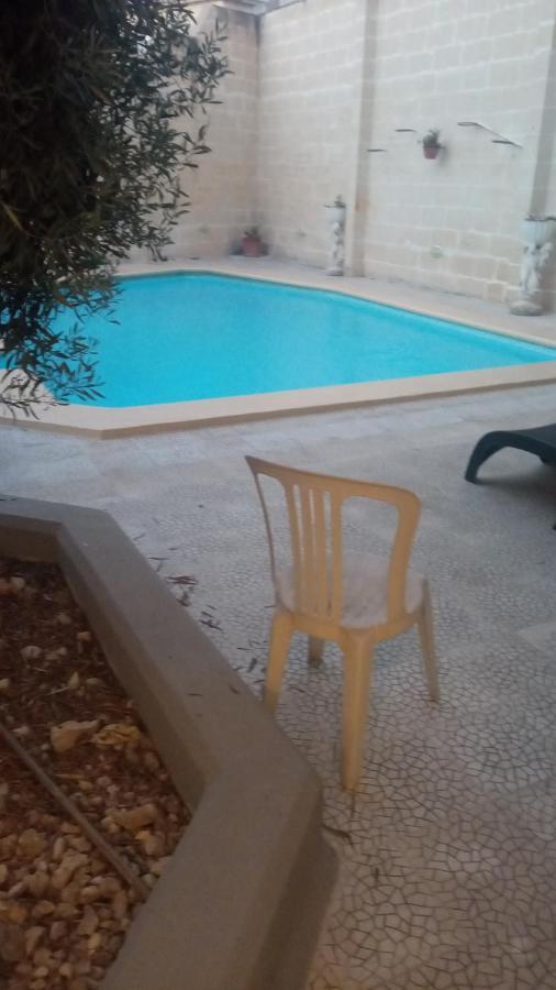 Modern Bedroom Gzira 外观 照片