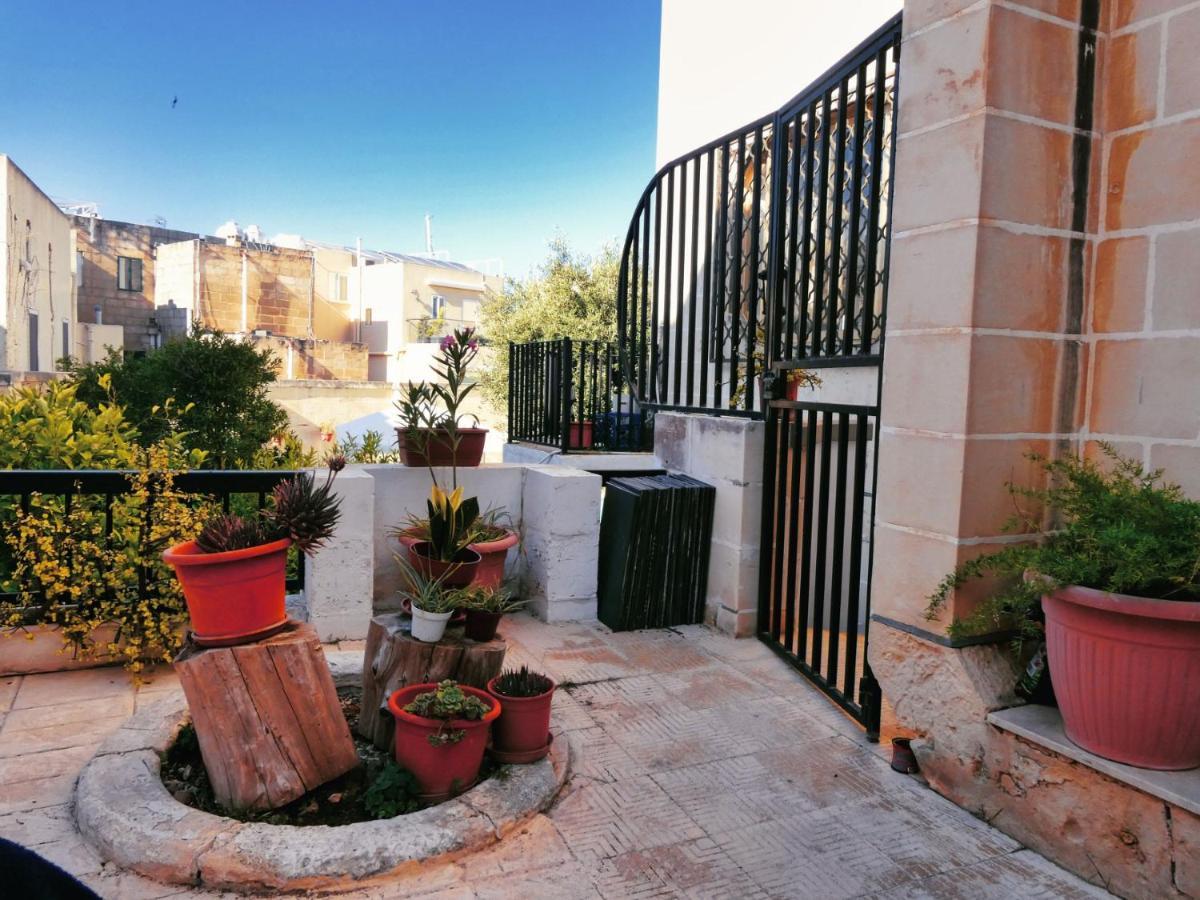 Modern Bedroom Gzira 外观 照片